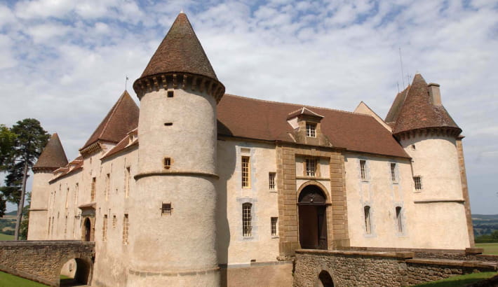 Le Château de Bazoches et ses douves