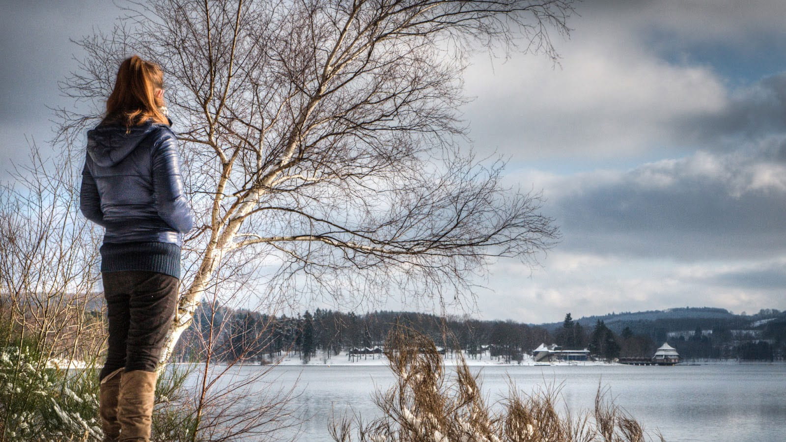 Le lac des Settons en hiver