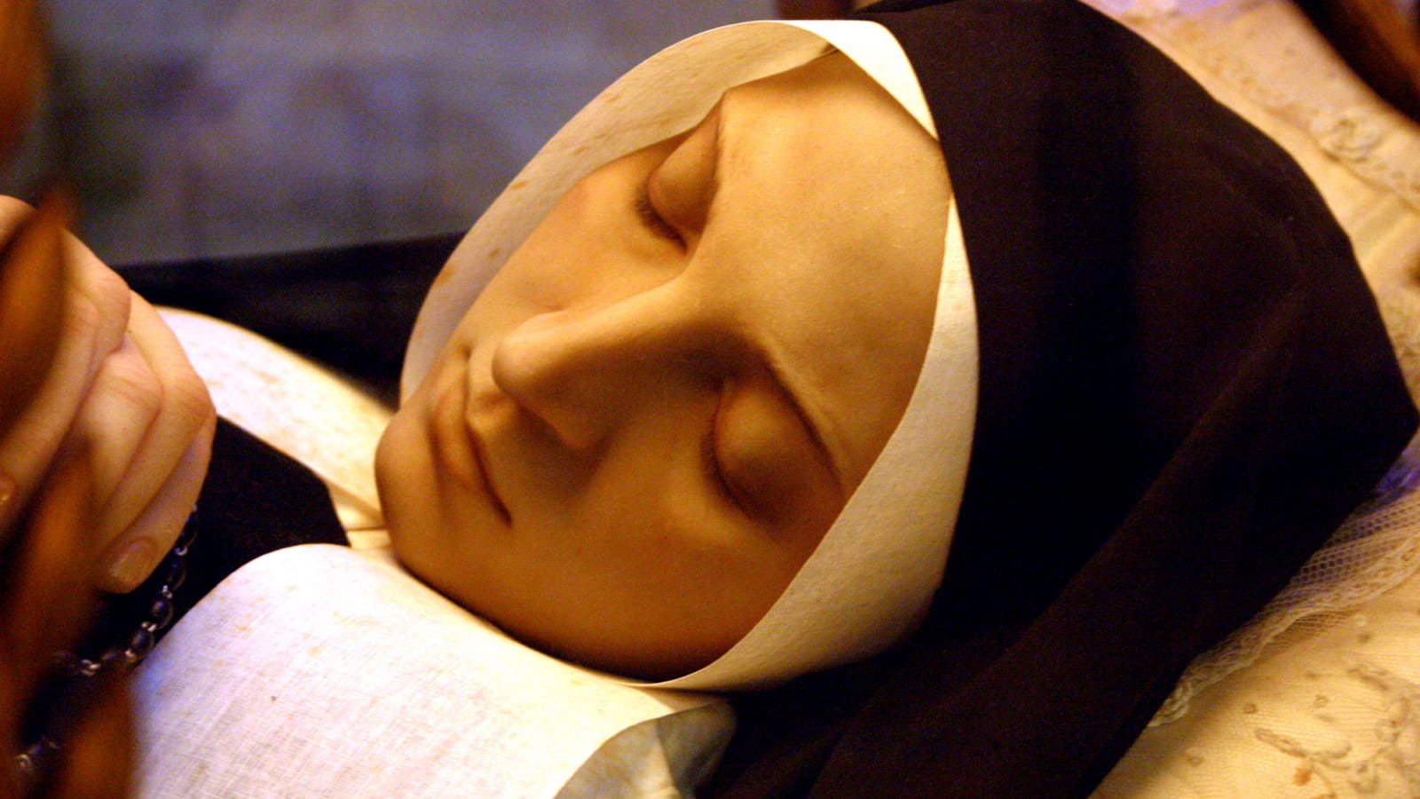 Bernadette Soubirous dans sa châsse