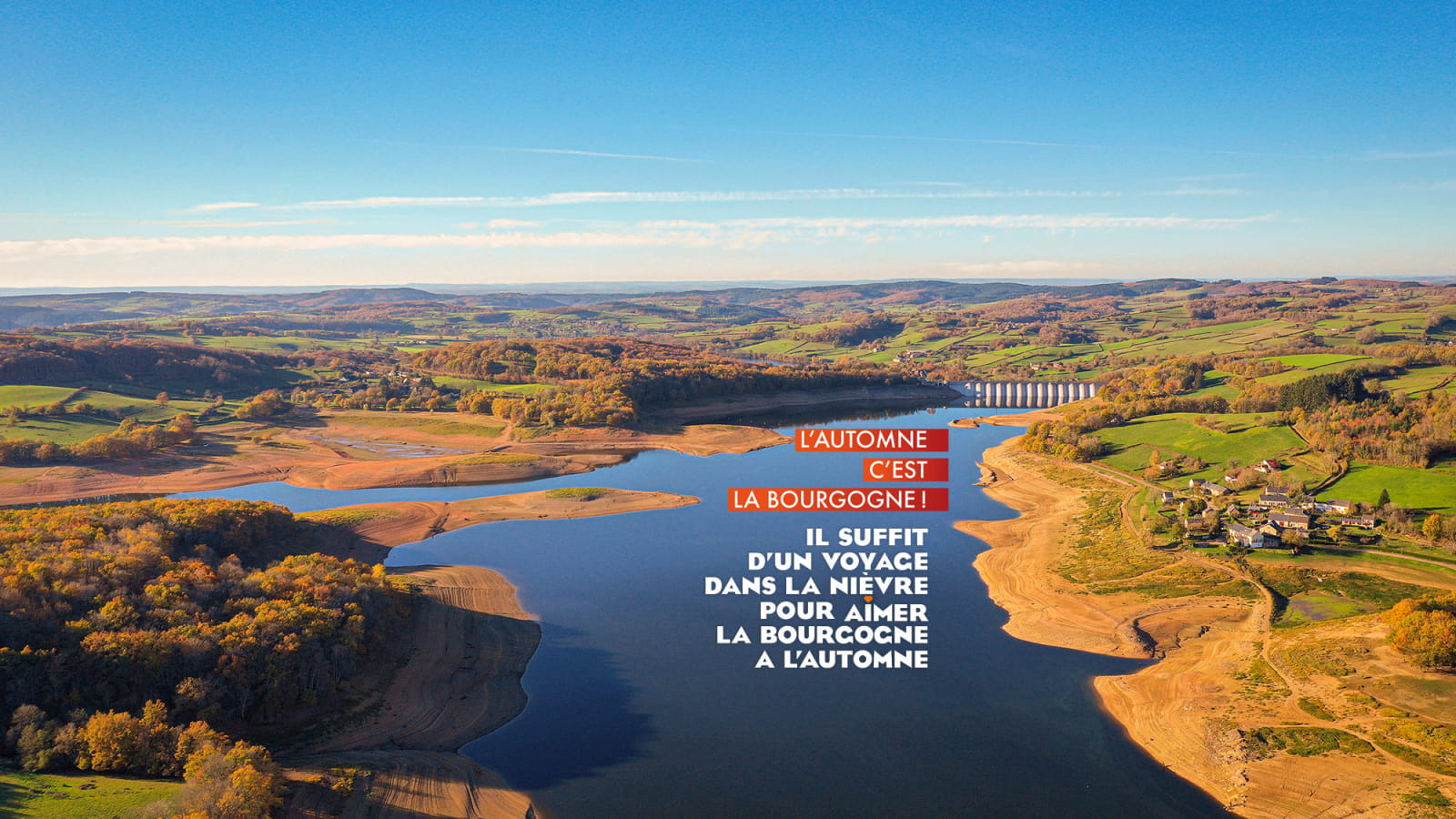 Vue aérienne du Lac de Pannecière à l'automne