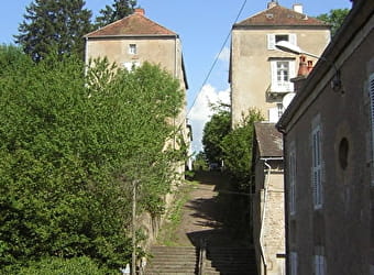 Balade historique à travers un labyrinthe de granit...à Lormes - LORMES