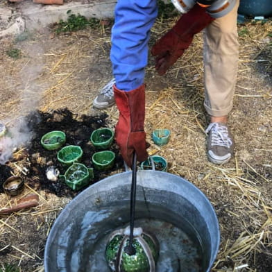 Atelier artisanal : Expérience Raku avec Terres de Rencontres