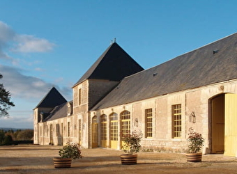 Salles au Château des Bordes - URZY