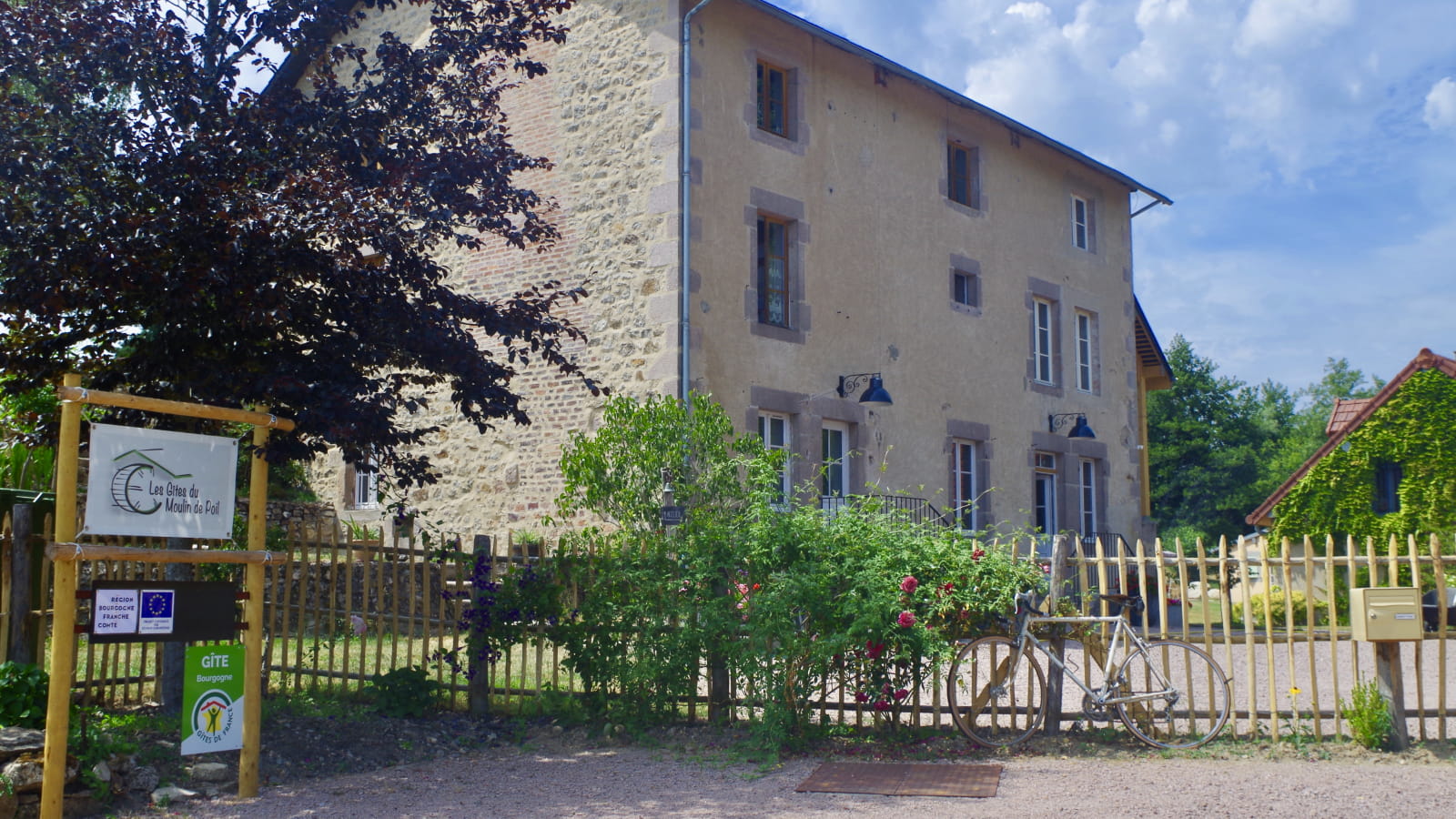 Les gîtes du Moulin de Poil