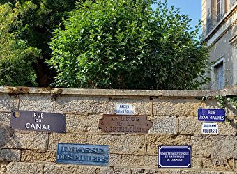 CLAMECY AU FIL DES RUES - CLAMECY