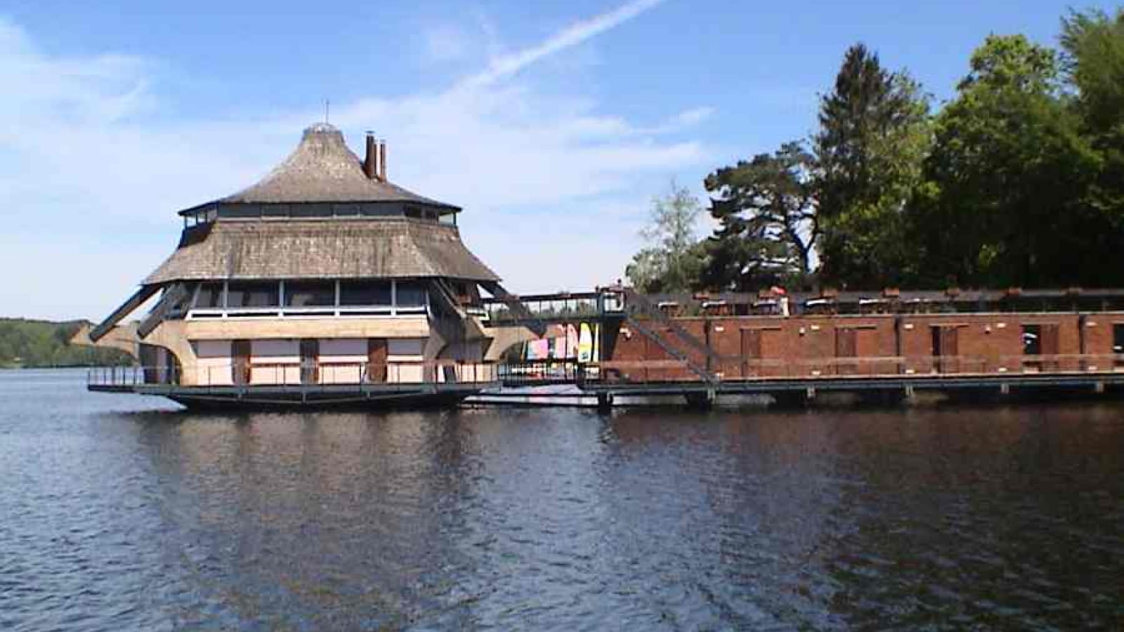 Location hébergement chambres collectives lac des Settons ACTIVITAL