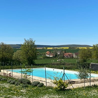 Les Hirondelles d'Anlezy: Gîte Hirondelle de Fenêtre