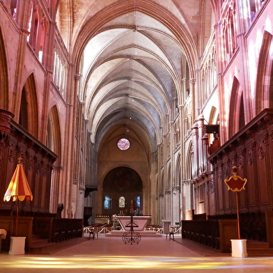Visite guidée gratuite de la Cathédrale St Cyr Ste Julitte
