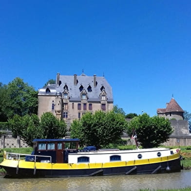 Le Canal du Nivernais de Châtillon-en-Bazois à l'écluse de Fleury