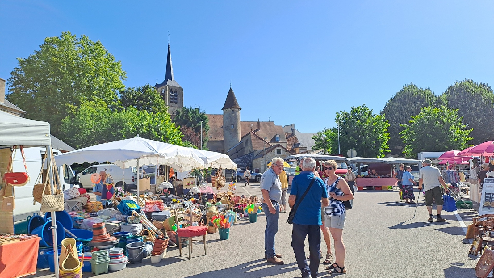 Foire mensuelle Moulins-Engilbert