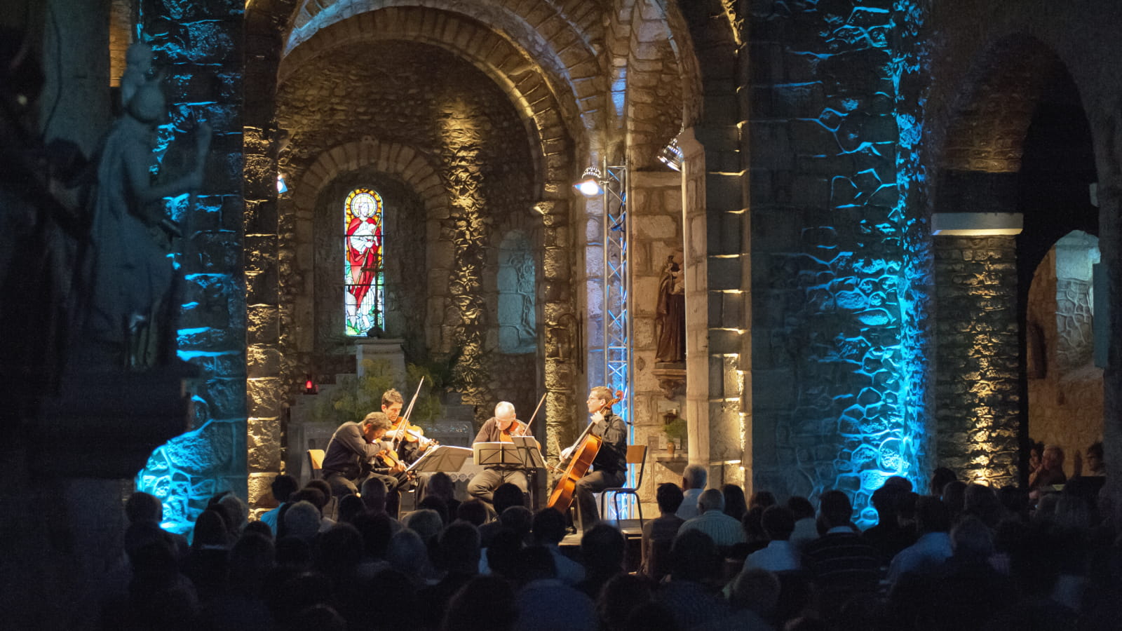 Festival de musique de chambre 'Le Vent sur l'Arbre': L 'influence de la musique traditionnelle dans l 'écriture