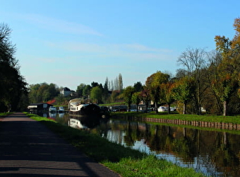 Visite historique du Canal à Châtillon en Bazois - CHATILLON-EN-BAZOIS