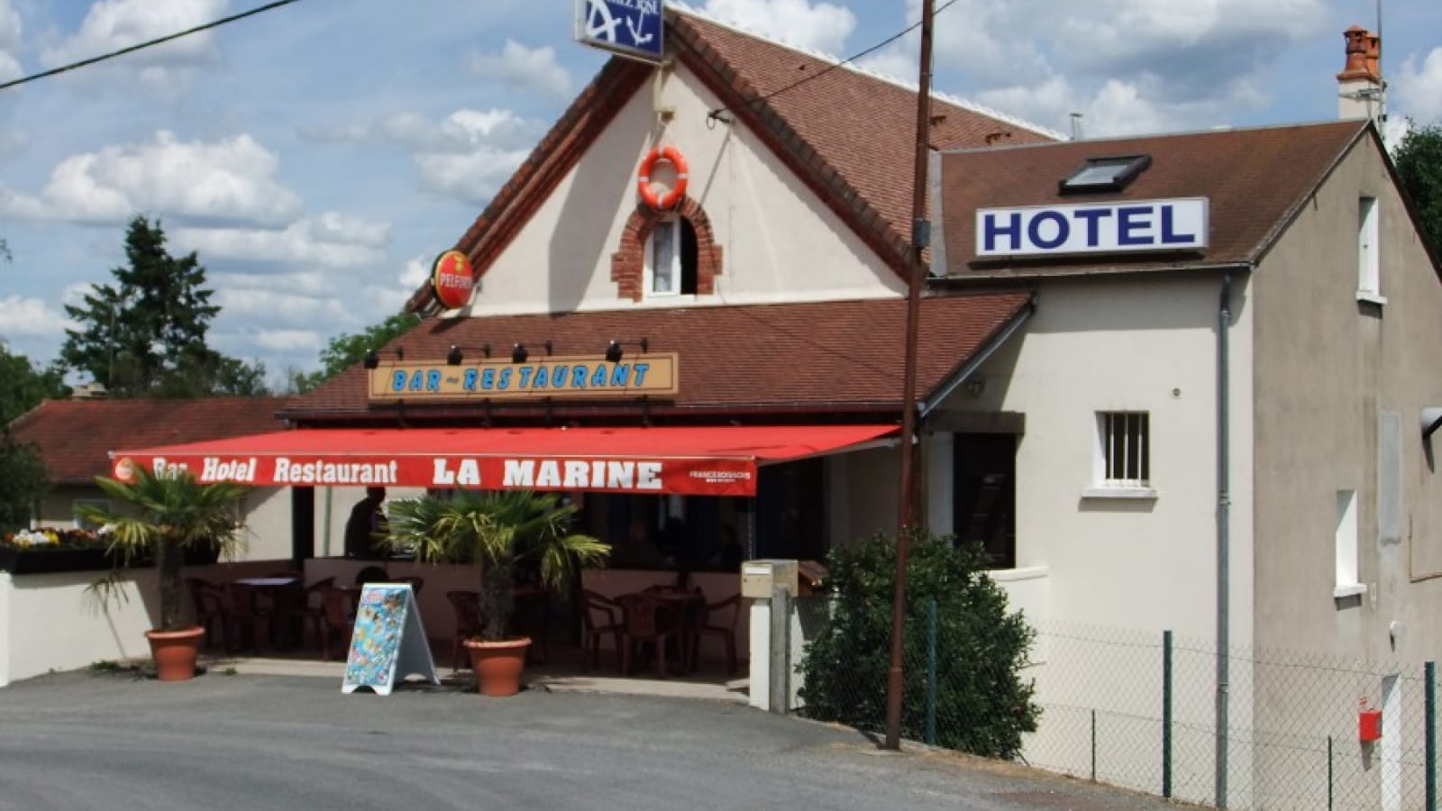 Bar - hôtel et restaurant de la Marine