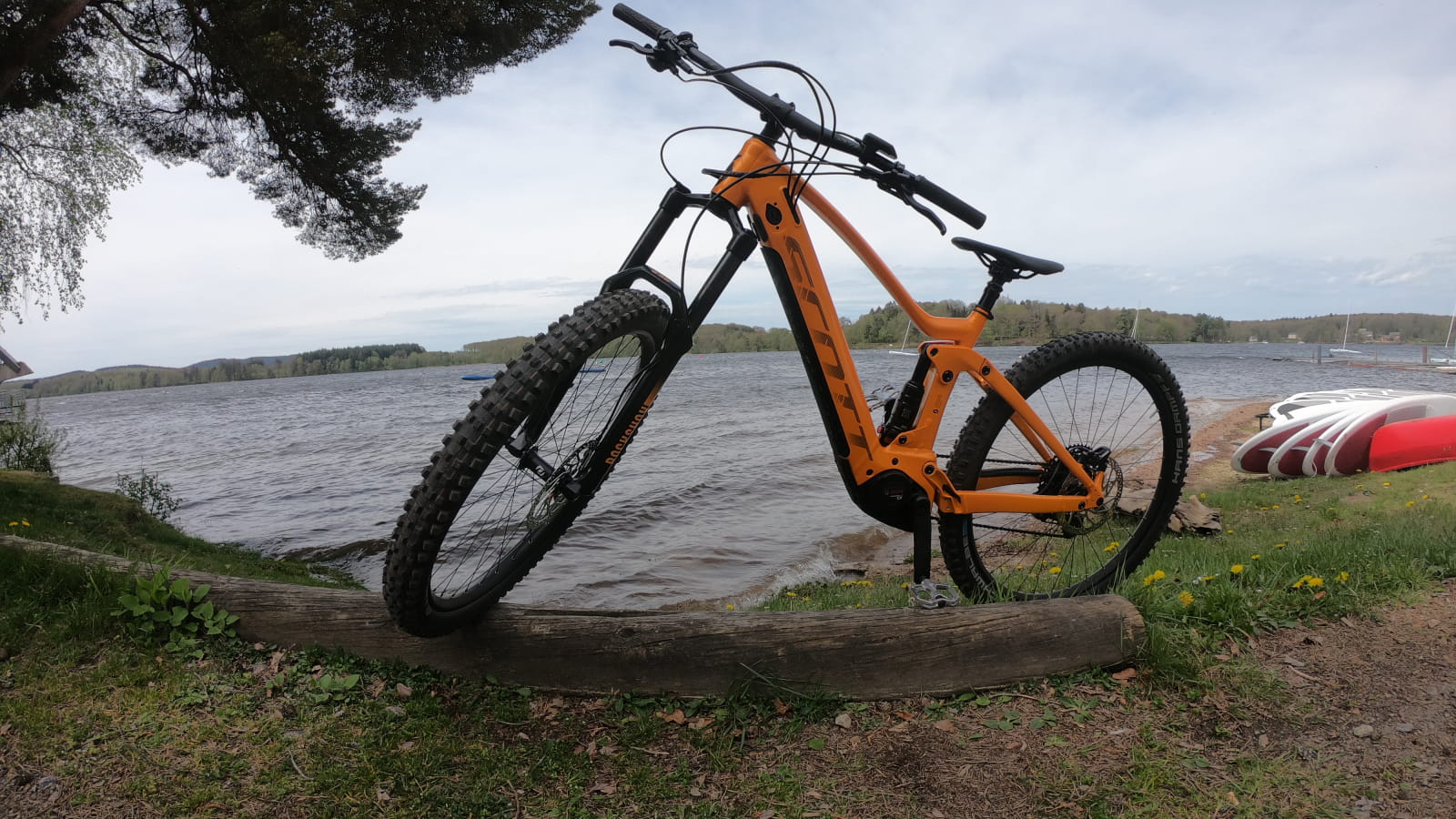 Location VTT électriques lac des settons - ACTIVITAL