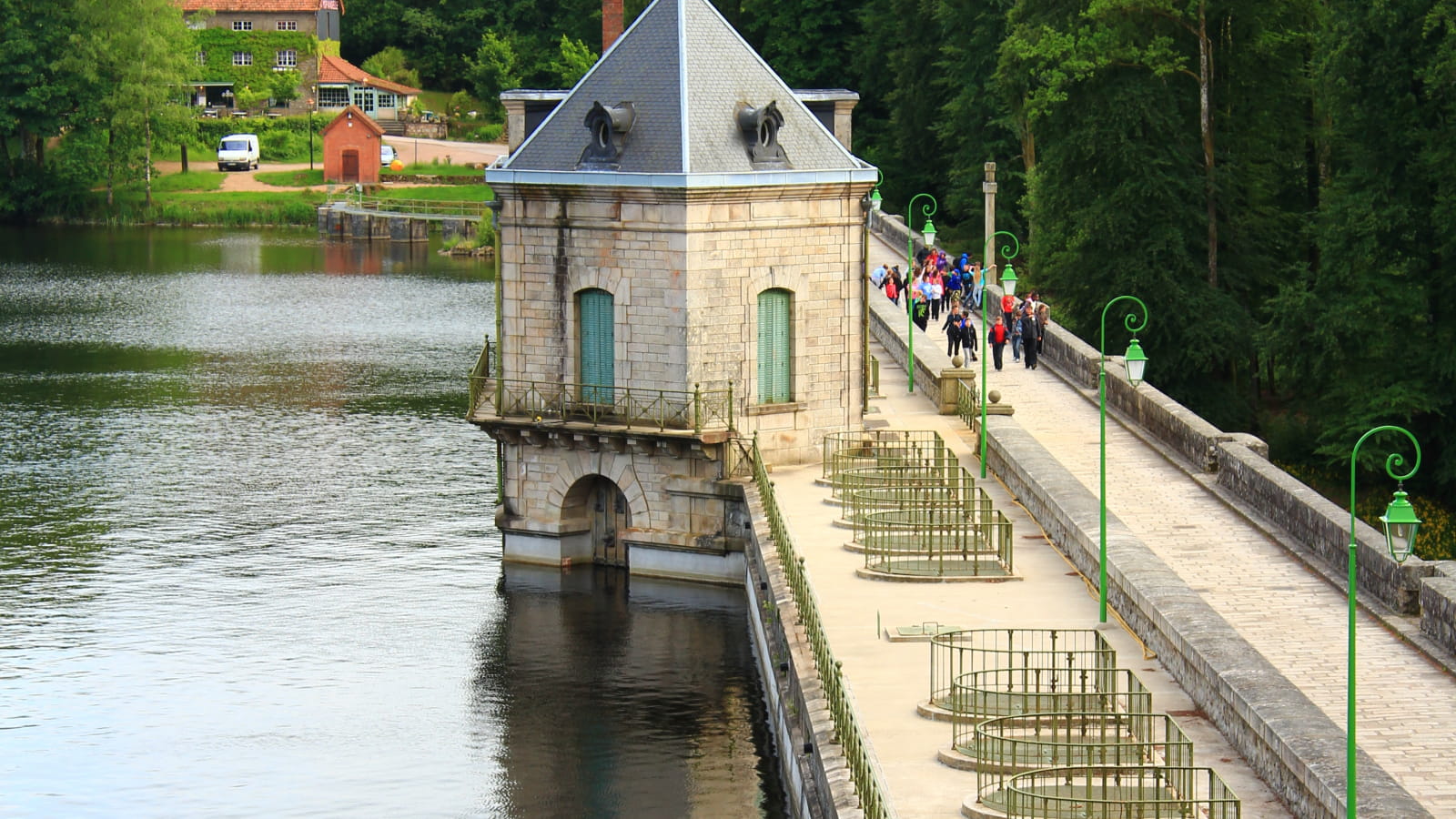 Visite Commentée du barrage des Settons