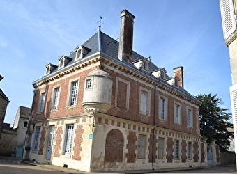 ENTRAINS-SUR-NOHAIN, DE L’ANCIENNE CITE GAULOISE A AUJOURD’HUI - ENTRAINS-SUR-NOHAIN