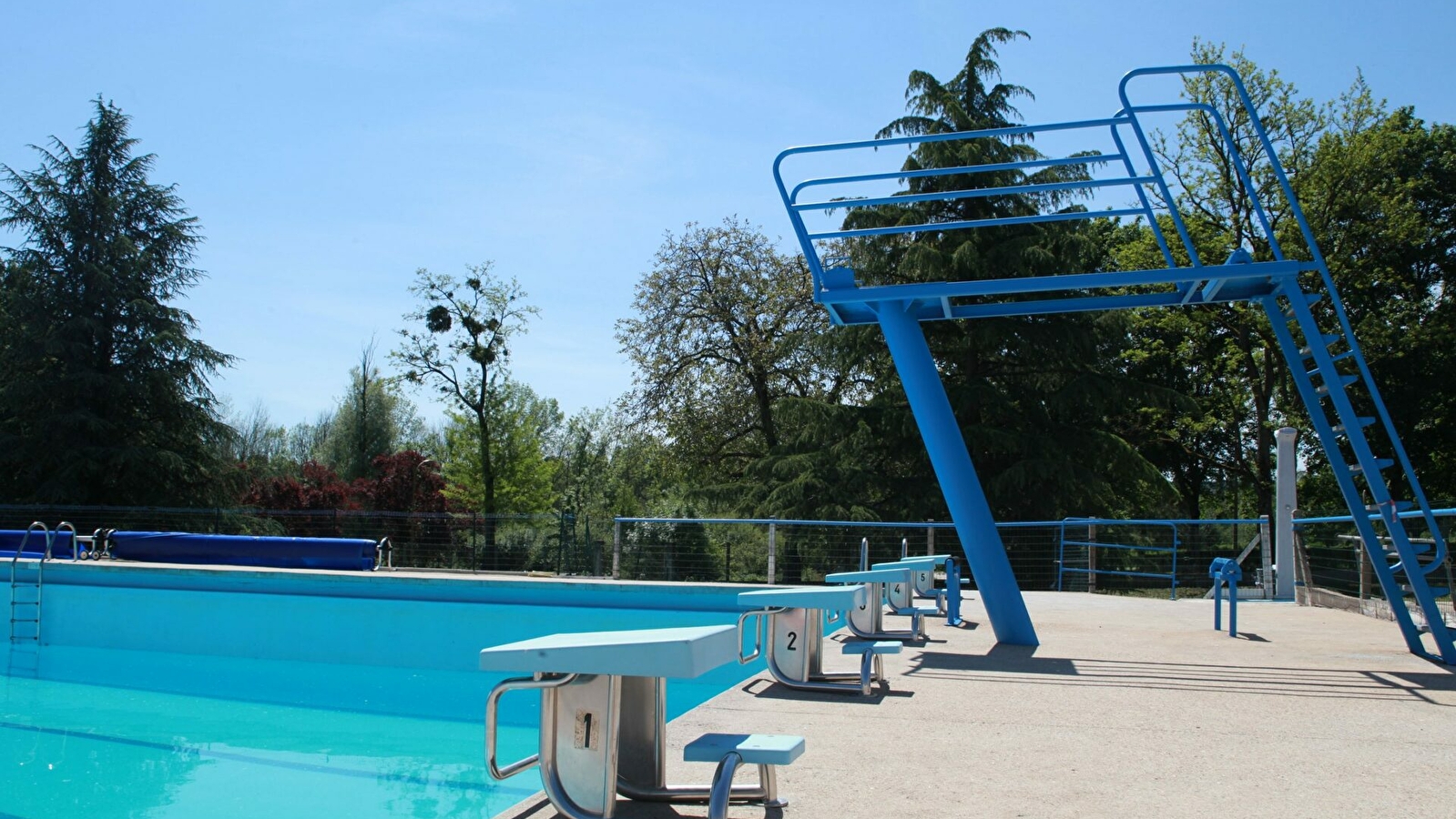 Piscine municipale de Donzy