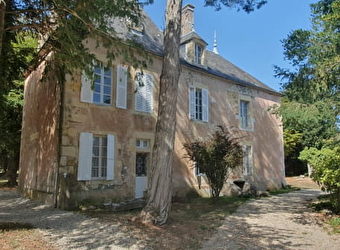 Gite du Château de Chevannes - AMAZY