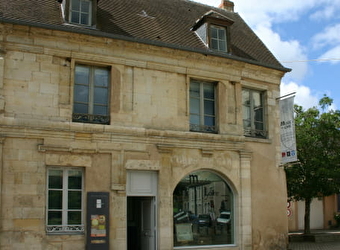Ancien Couvent des Augustins et Corps de garde - COSNE-COURS-SUR-LOIRE