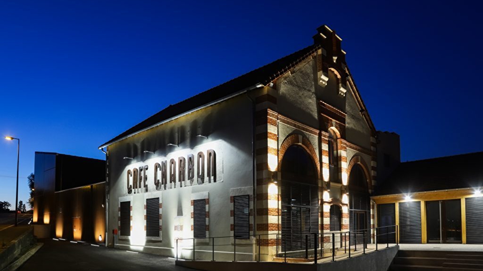 Salle de réunion du Café Charbon