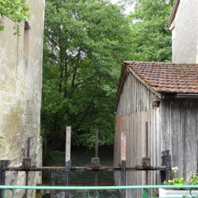 Les moulins à eau de Moulin l'Evêque