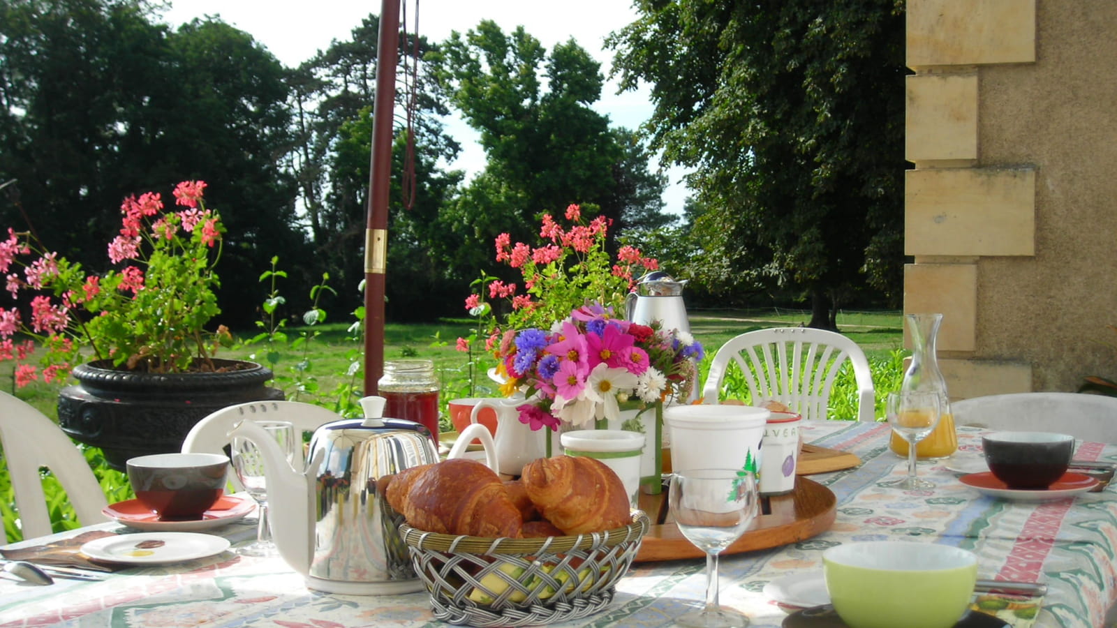 Chambre d'hôtes Gîte de France CB13903 : Chateauvert