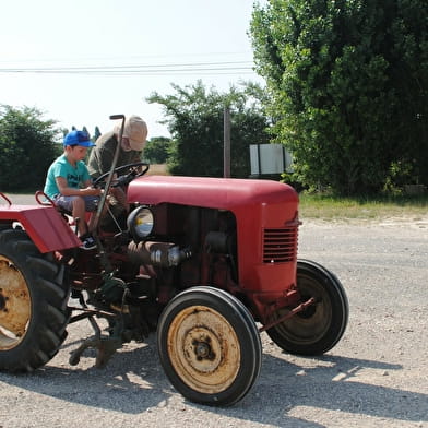 Dans la peau d'un fermier au MUMAR à Saint-Loup-des-Bois