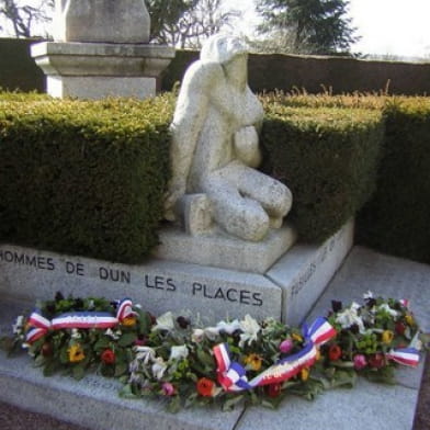 DUN-LES-PLACES 'Mémoire d'un village blessé'