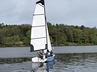 Voilier 7 personnes 'Ludic' Lac des Settons - ACTIVITAL - MONTSAUCHE-LES-SETTONS