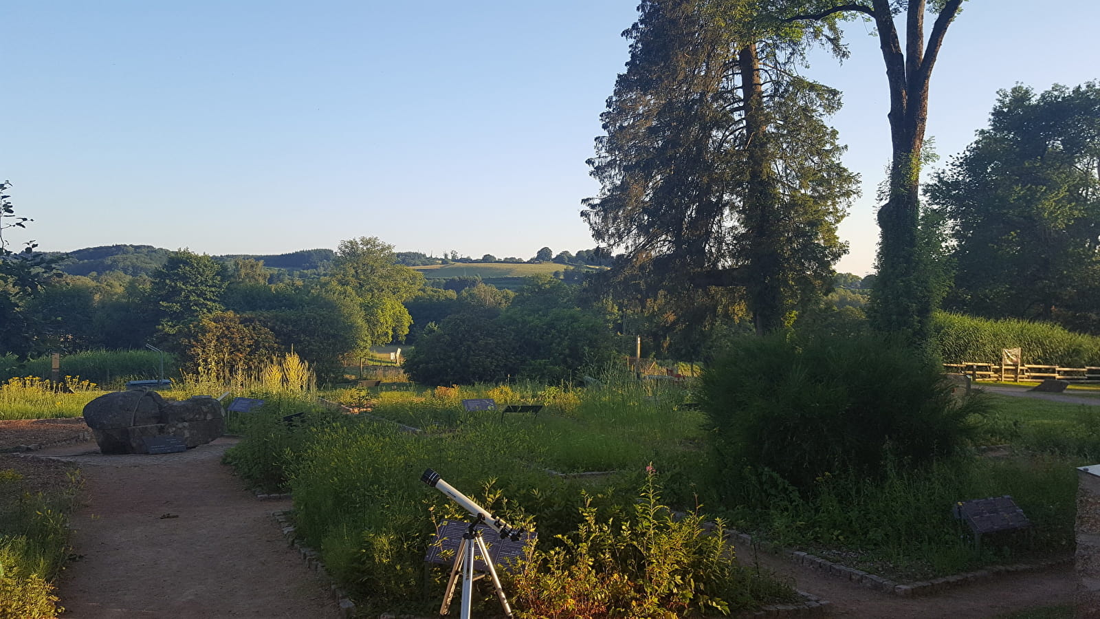 [Balade crépusculaire] Découverte du lac de Pannecière