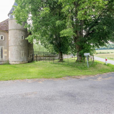 Le pavillon du château de Prye