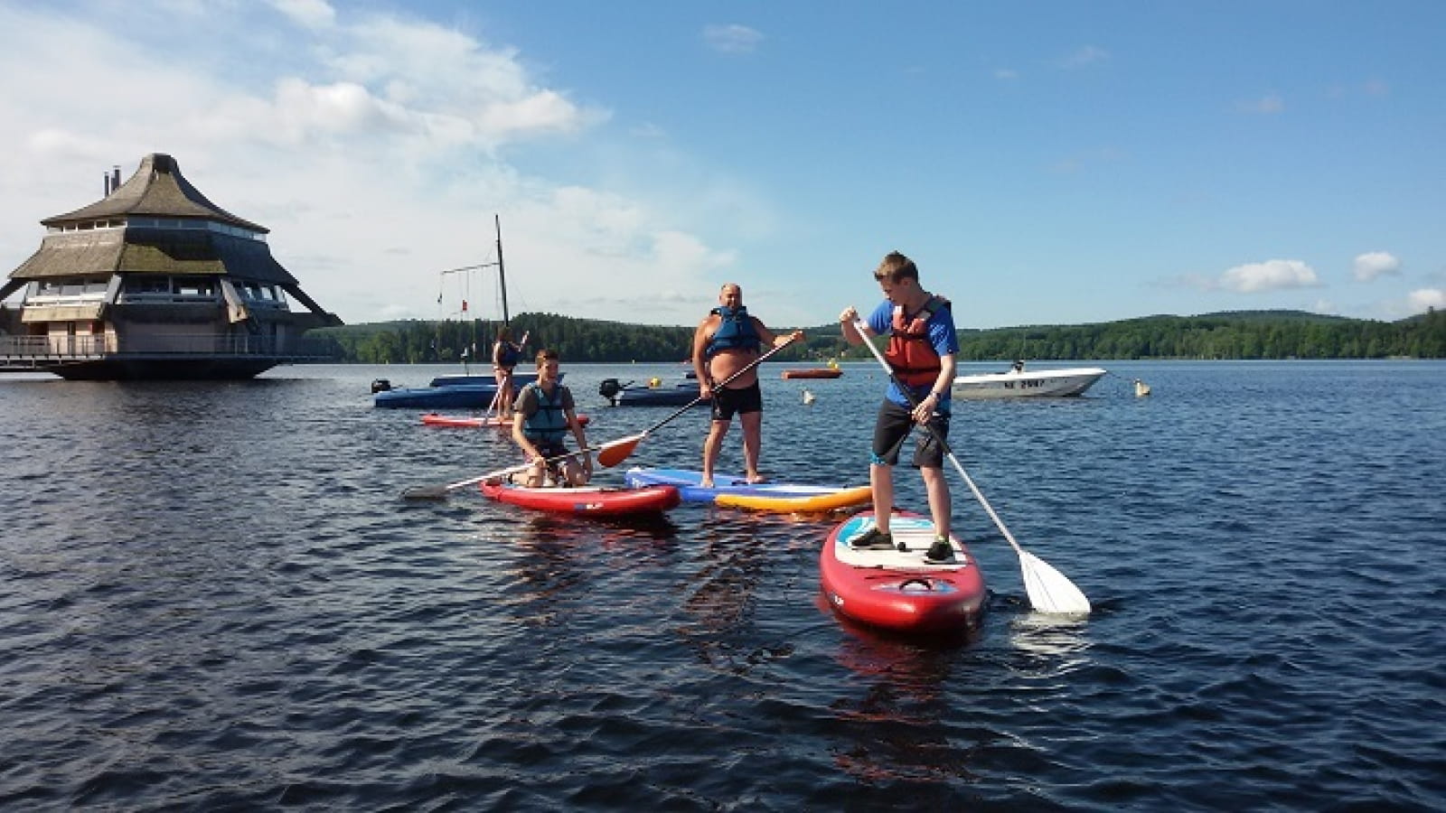 Location Paddle Gonflable Lac des Settons Morvan - ACTIVITAL