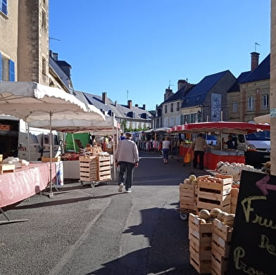 Foire mensuelle Moulins-Engilbert