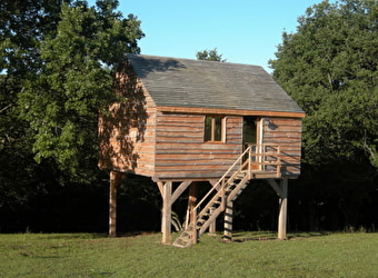 La Cabane gîte du domaine des Tramois - DONZY