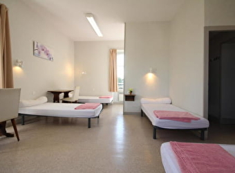 Gîte d'Etape Communal - LAROCHEMILLAY