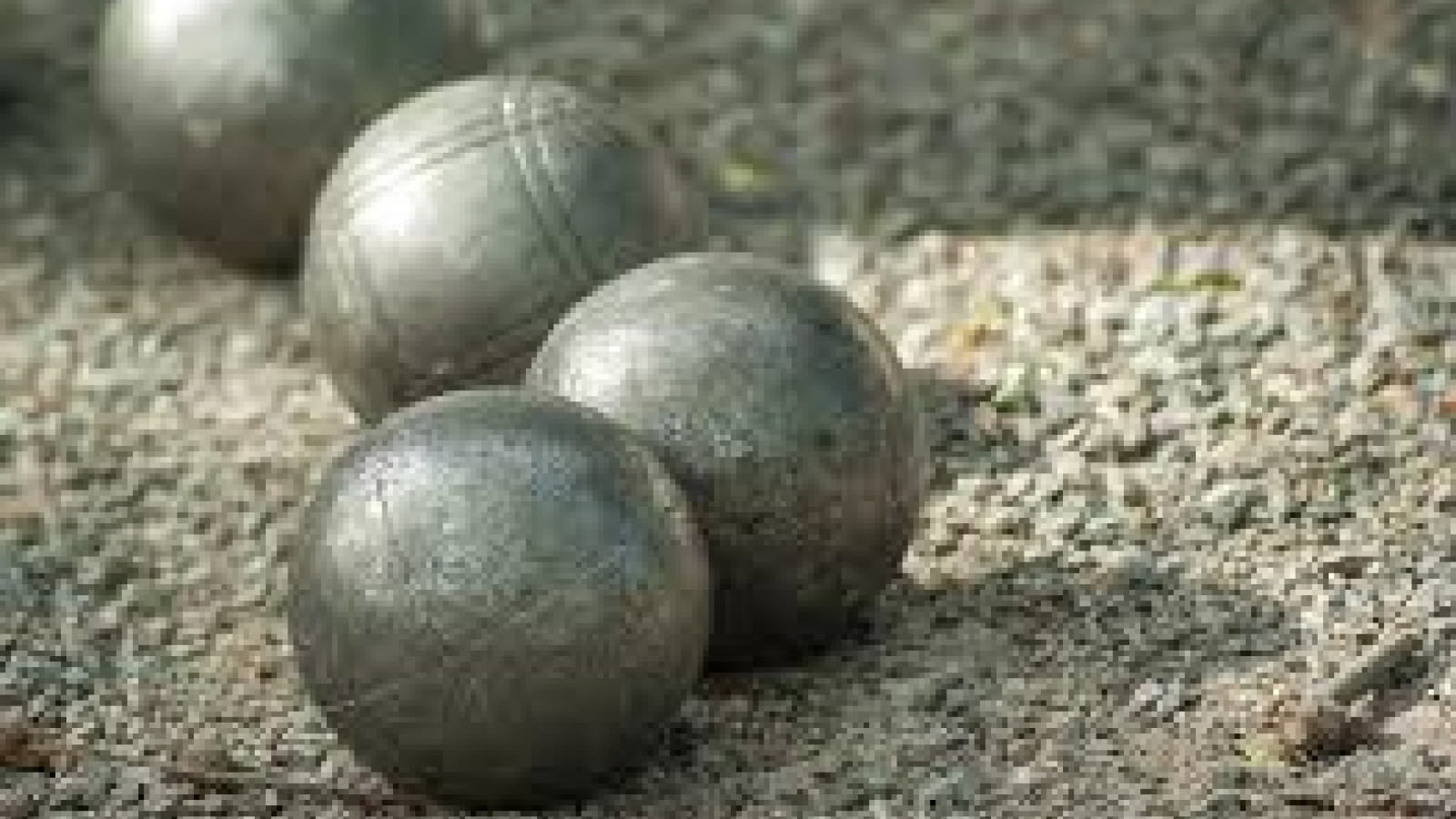 Concours de pétanque