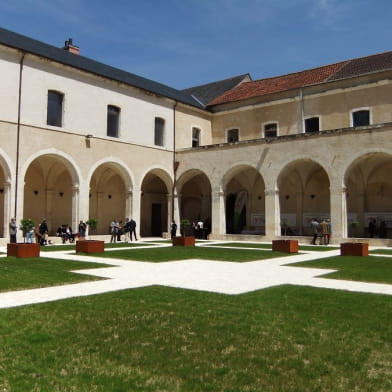 Visite guidée 'Groupe'du Prieuré et de la Ville de La Charité-sur-Loire 